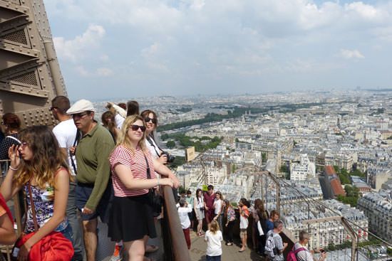 2e étage de la Tour Eiffel vers Montmartre